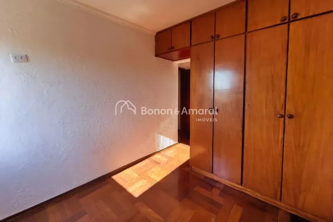 Imagem Localizado no bairro São Bernardo, em Campinas, este apartamento é uma excelente opção para quem...