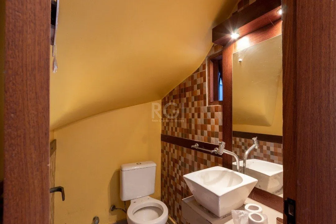 Imagem Casa para Venda - 205.81m², 3 dormitórios, sendo 1 suites, 2 vagas - Ipanema