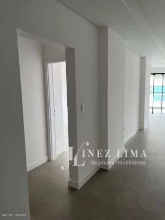Imagem Apartamento 3 Quartos para Venda em Itapema, meia praia, 3 dormitórios, 3 suítes, 4 banheiros, 2 vagas