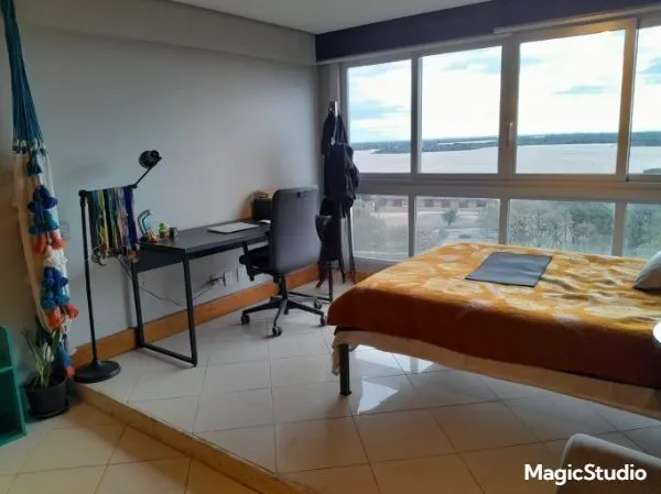 Imagem Loft com 1 quarto e 43m² à venda em Centro Histórico, Porto Alegre.