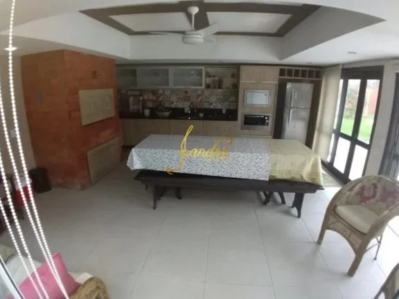 Imagem Sobrado duplex com 07 dormitórios em Atlãntida