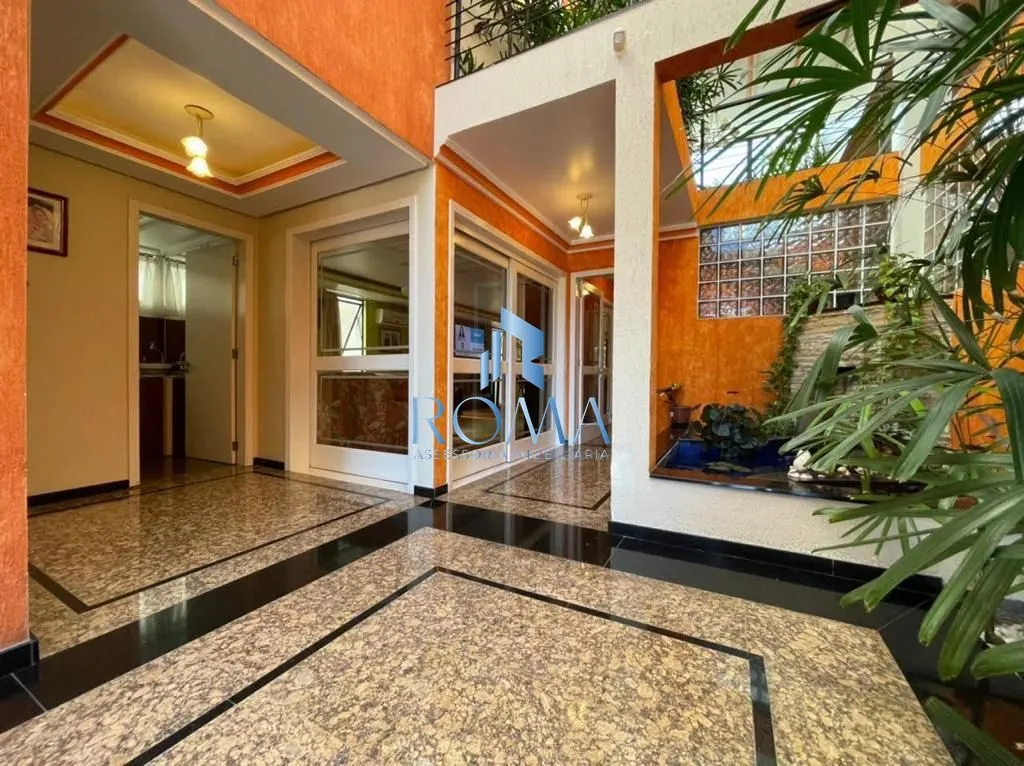 Imagem Casa 6 dormitórios à venda Nossa Senhora de Lourdes Santa Maria/RS