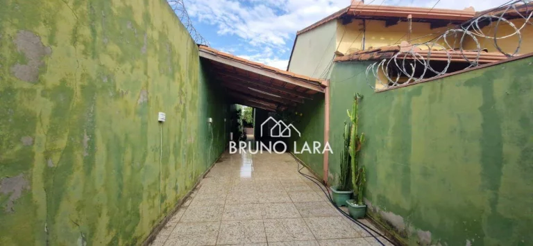 Imagem Casa disponível para venda no Bairro Planalto - São Joaquim de Bicas/MG.