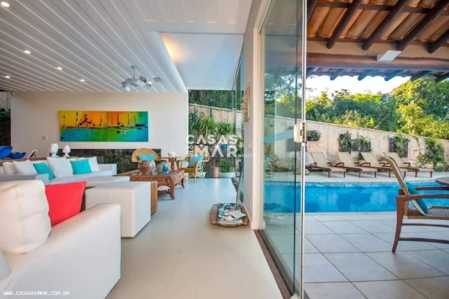 Imagem Imperdível oportunidade: Casa para venda em Armação dos Búzios-RJ, na Ferradura, com 6 quartos, 4 suítes e 900m² de área!