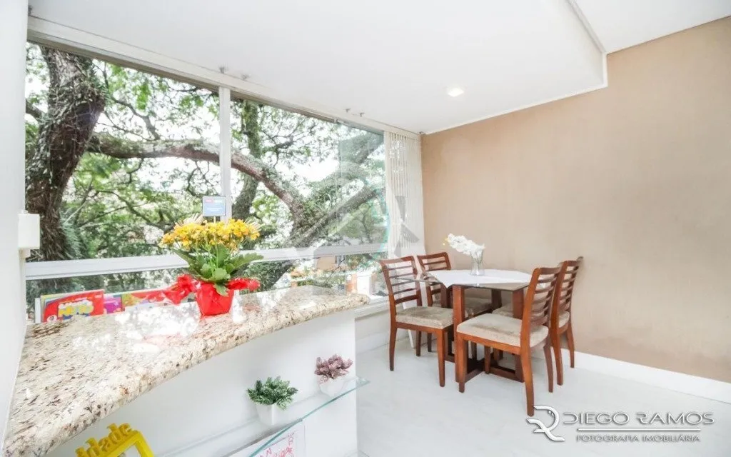 Imagem Apartamento semi mobiliado, com 83 m² privativos. 2 dormitórios, sendo 01 suíte e outra suíte am...
