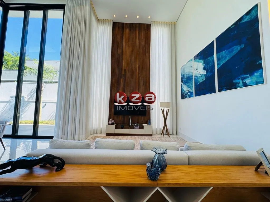 Imagem Luxuosa casa em condomínio à venda em Valinhos-SP, no Condomínio Residencial Ypê Dourado: 3 quartos, 3 suítes, 3 salas, 5 banheiros, 4 vagas, 384m².
