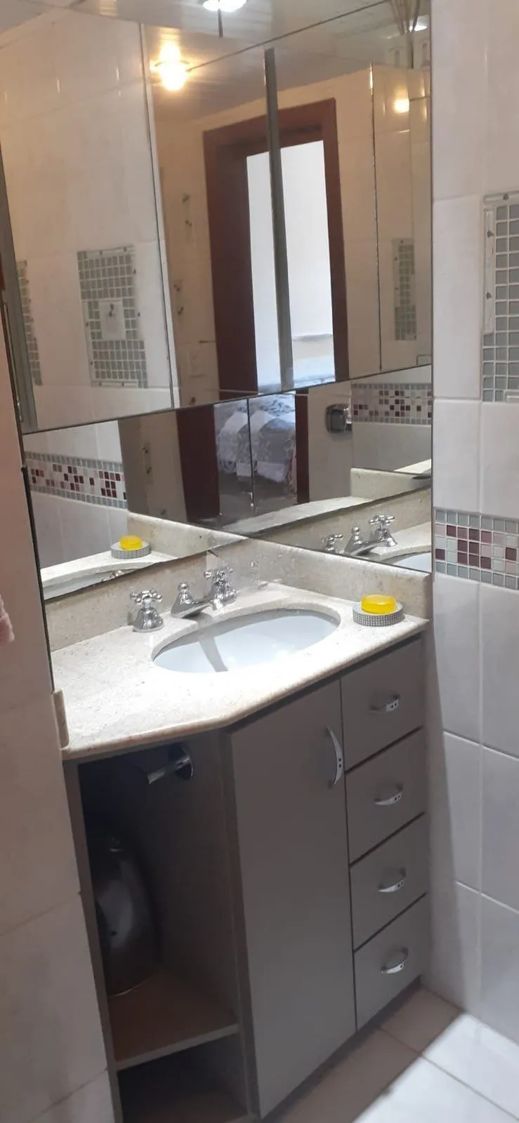 Imagem Apartamento de 2 dormitorios á venda no Bairro Cristal - Porto Alegre