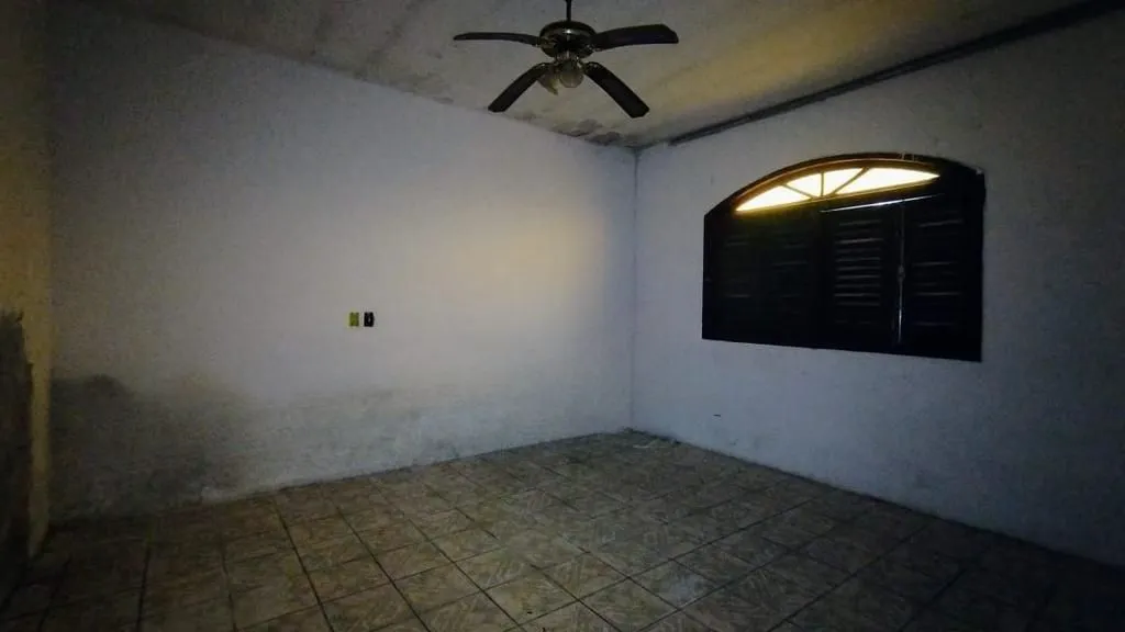 Imagem Casa de 2 dormitórios à venda no Bairro Chapéu do Sol - Porto Alegre