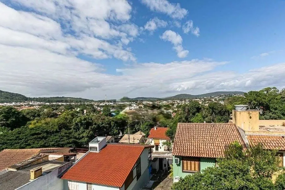 Imagem Casa com 161m² e 3 dormitórios com suíte, piscina no bairro Espírito Santo em PORTO ALEGRE