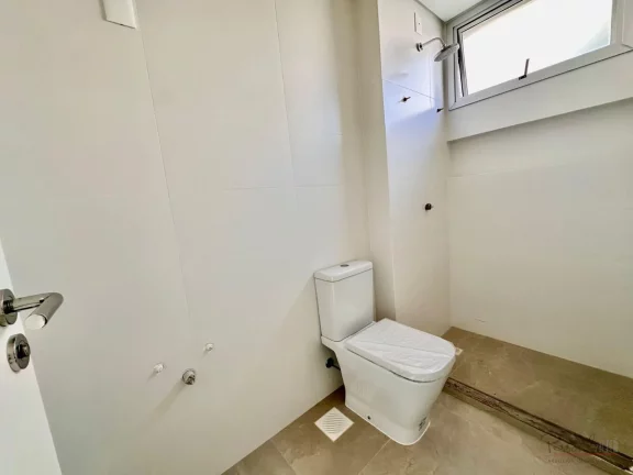 Imagem Apartamento à venda com 2 suítes no Centro de Florianópolis - Alto padrão e excelente localizaç...
