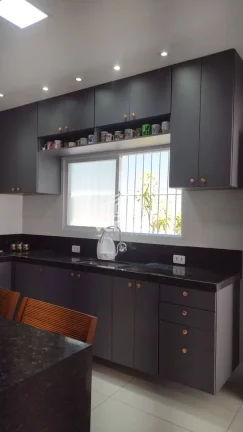 Imagem SOBRADO NA GUILHERMINA - 689MIL - PRAIA GRANDE