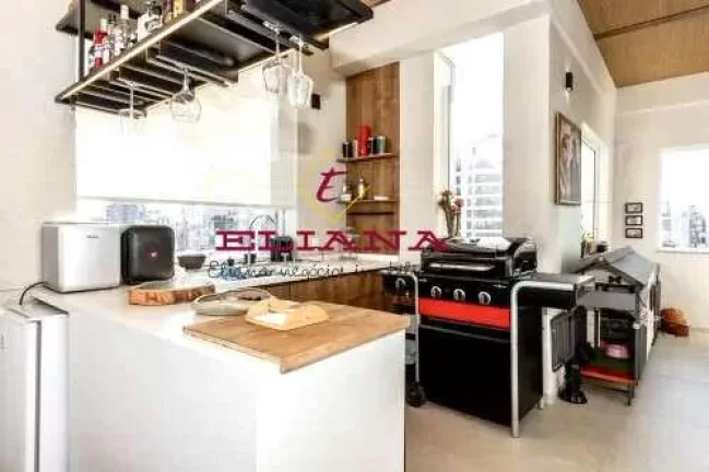 Imagem Cobertura à venda em São Paulo, Vila Olímpia, com 2 quartos, 148m²