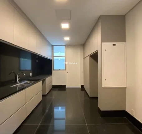 Imagem Casa de luxo no bairro Planalto Paulista, São Paulo-SP: 3 quartos, 3 suítes, 4 salas, 5 banheiros, 5 vagas de garagem - 779m².