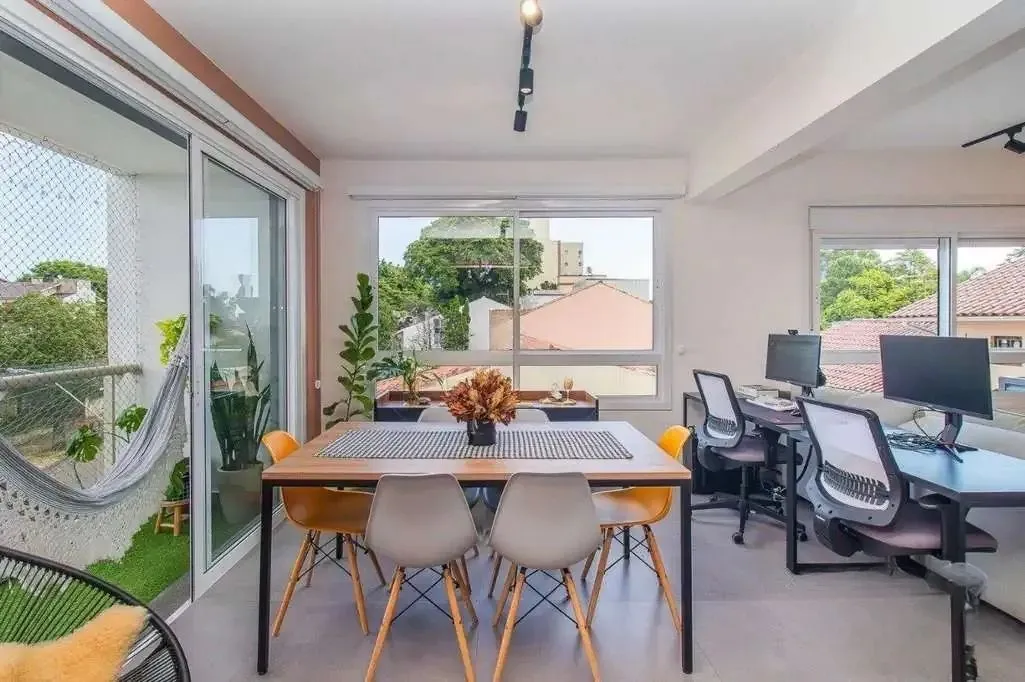 Imagem Apartamento mobiliado com sacada e vaga na Vila Ipiranga