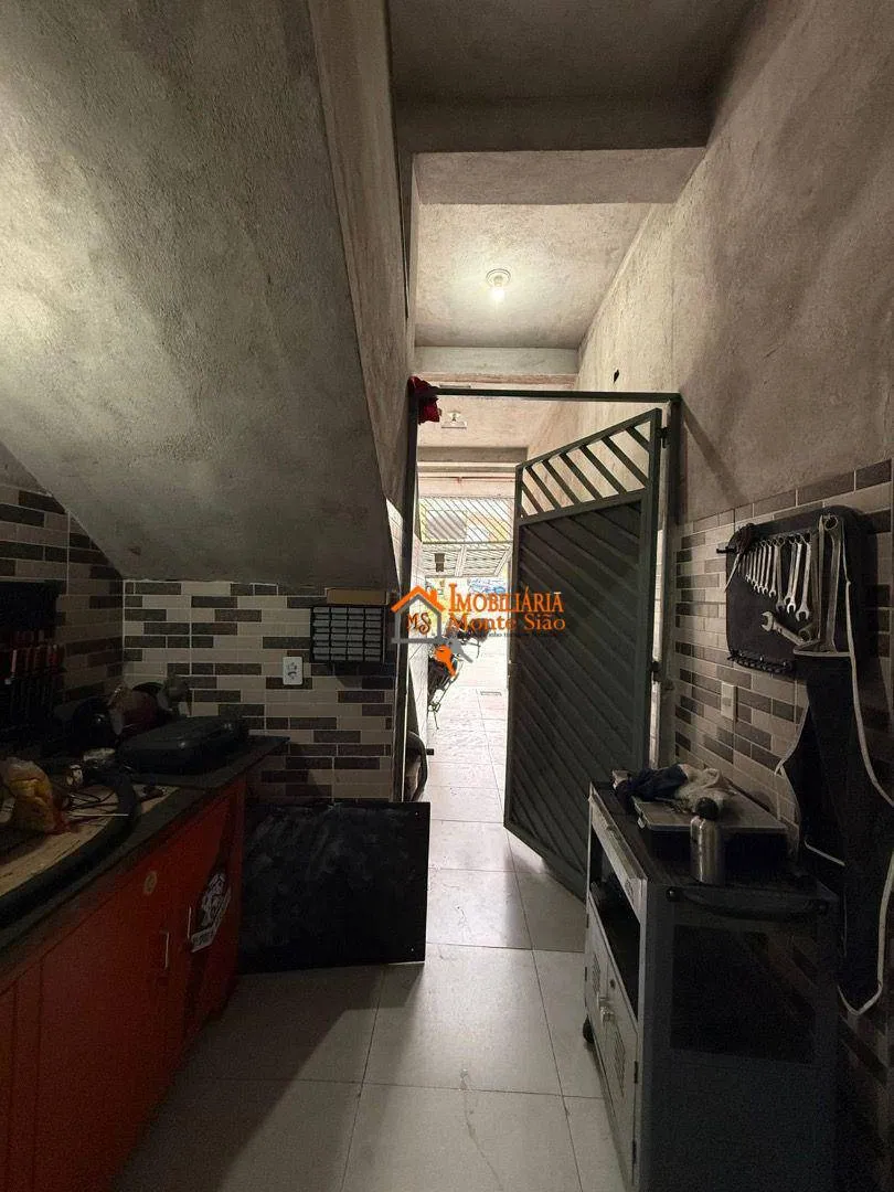 Imagem Sobrado com 3 dormitórios à venda, 253 m² por R$ 650.000,00 - Vila Rio de Janeiro - Guarulhos/SP