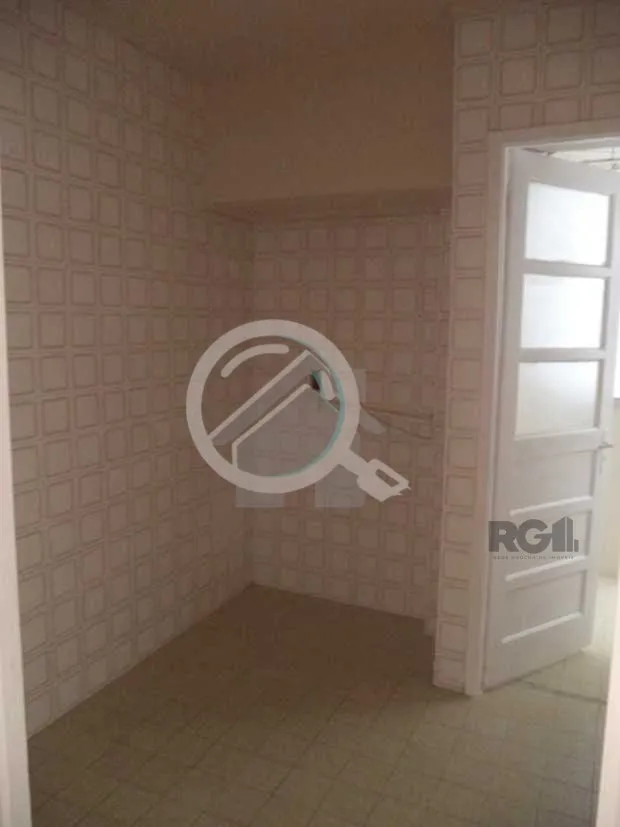 Imagem Apartamento à venda no Edifício Lavalle, localizado na Rua Sofia Veloso, no bairro Cidade Baixa em...