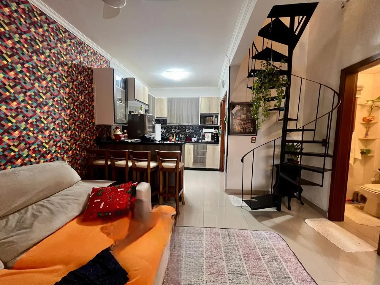 Imagem Casa em condomínio 2 dormitórios sem um com closet, vaga coberta, no bairro Cel. Aparicio Borges.
