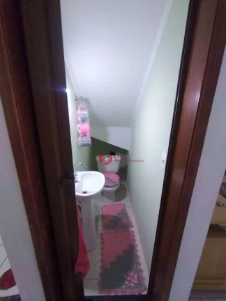 Imagem Sobrado com 2 dorms, e suites, garagem para 3 carros, a 10 minutos do metro Patriarca