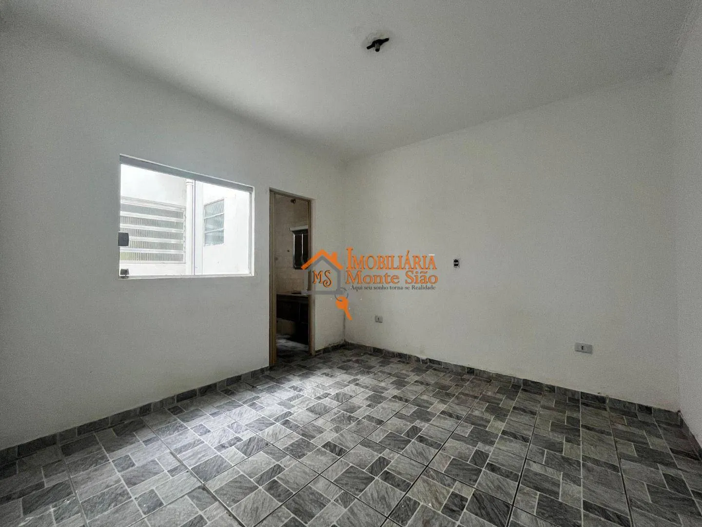 Imagem Casa com 5 dormitórios à venda, 180 m² por R$ 1.000.000,00 - Vila Rosália - Guarulhos/SP