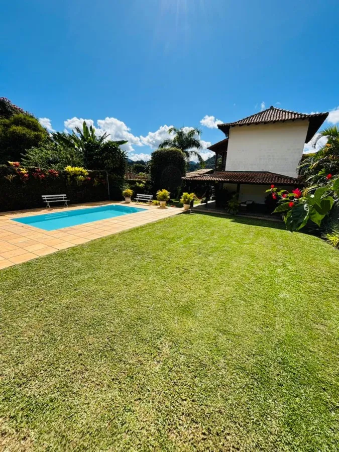 Imagem Casa para Venda em Petrópolis / RJ no bairro Nogueira