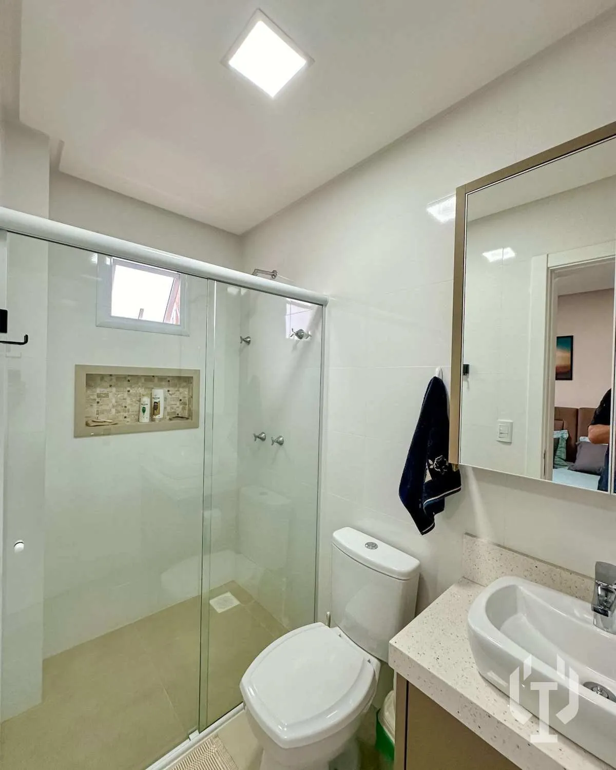 Imagem Apartamento diferenciado com 2 suítes em Meia Praia