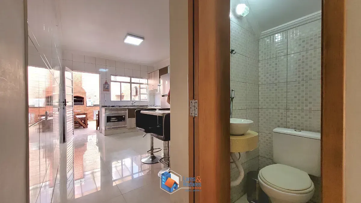 Imagem Sobrado para venda em Jardim Santa Adélia com 3 quartos, sendo 2 suítes, 97m²