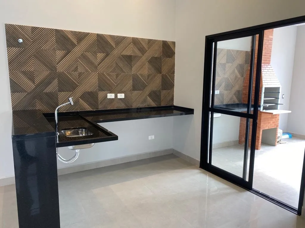 Imagem Casa à venda 3 Quartos, 1 Suite, 2 Vagas, Residencial Vila Romana, Pindamonhangaba - SP