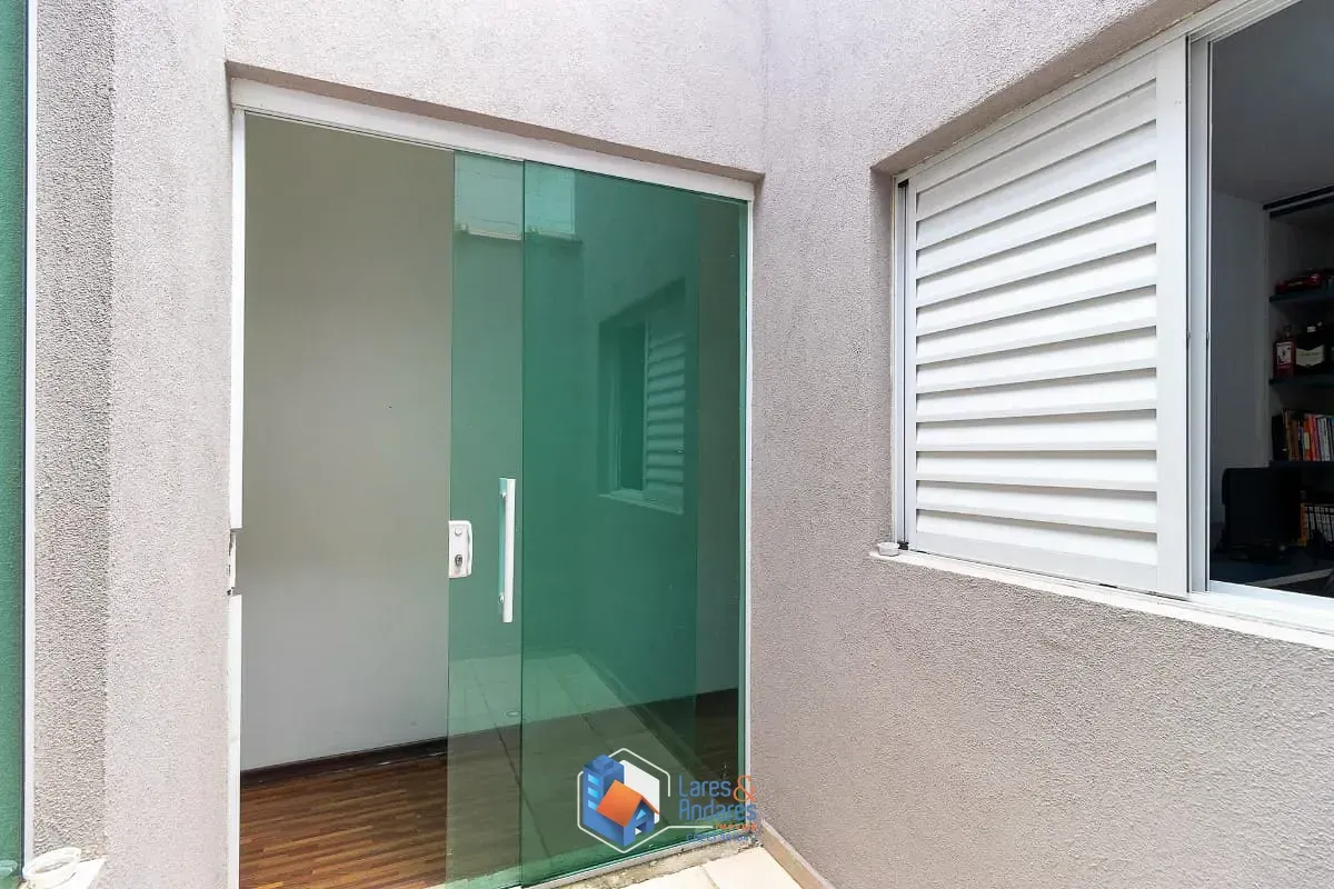 Imagem Casa em condomínio para venda em Vila das Mercês com 3 quartos, sendo 1 suíte, 121m²
