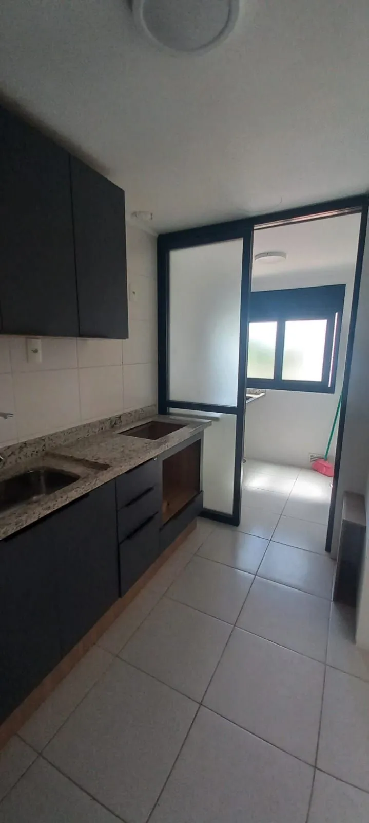 Imagem APARTAMENTO 02 DORMITÓRIOS , SUÍTE E VAGA COBERTA
