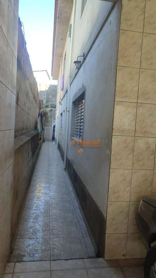 Imagem Sobrado com 4 dormitórios à venda, 125 m² por R$ 413.400,00 - Jardim São Domingos - Guarulhos/SP