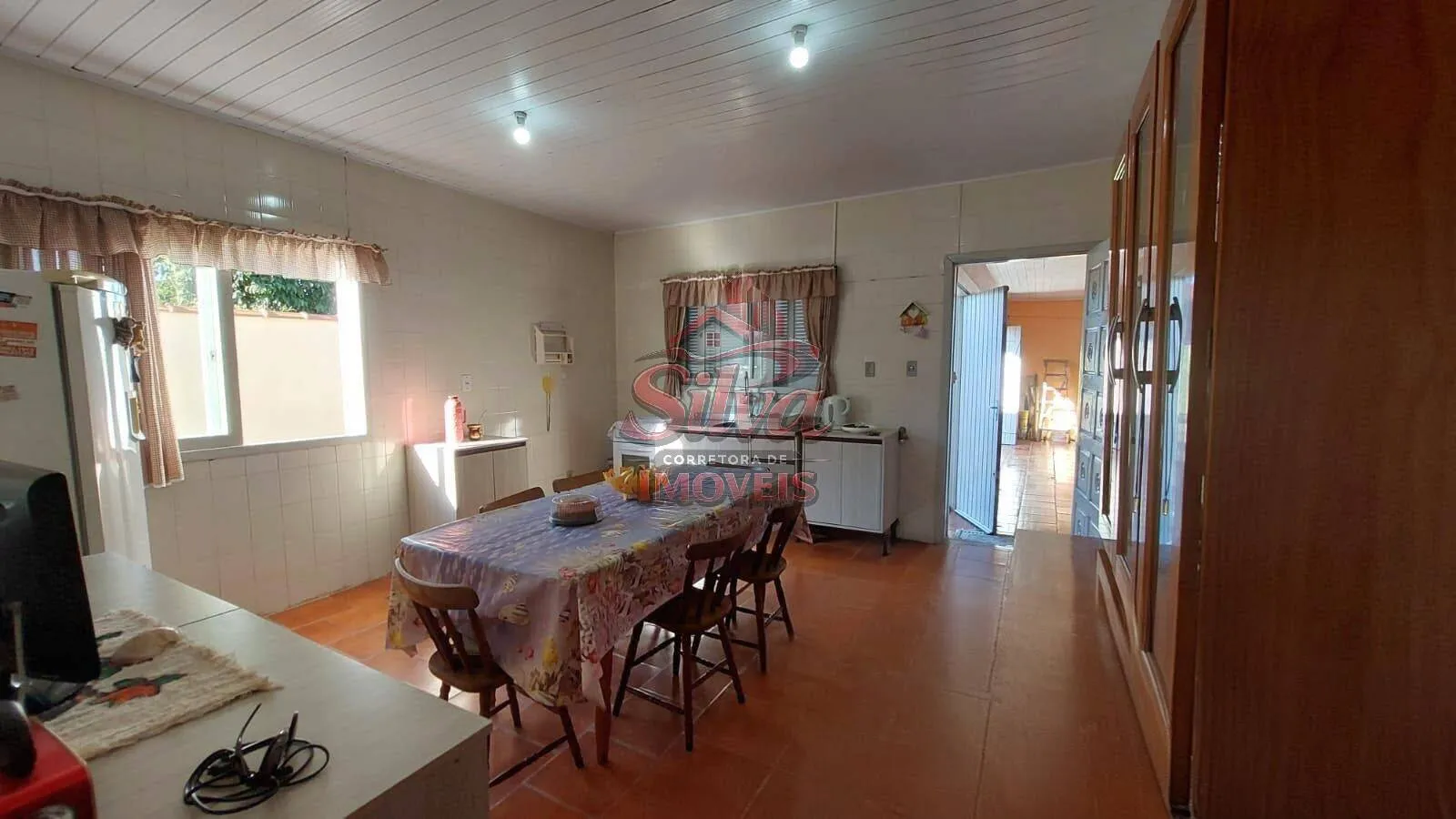 Imagem C254 | Casa 4 dormitórios à venda a 200m do mar em Imbé