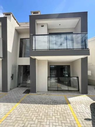 Imagem Apartamento com 2 dormitórios 1 suíte e 1 vaga de garagem no Itacolomi a 300 metros da praia