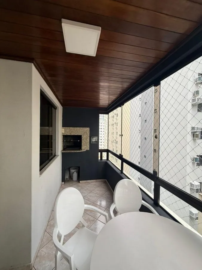 Apartamento para Venda em Itapema, Meia Praia, 3 dormitórios, 1 suíte, 2 banheiros, 1 vaga