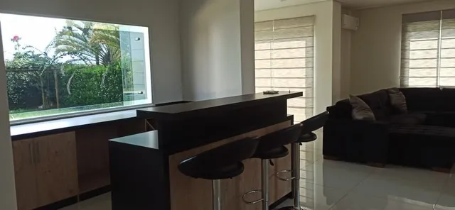 Imagem Magnífico sobrado, em estilo moderno, no Lago Azul Residencial e Golfe Clube com 550m².