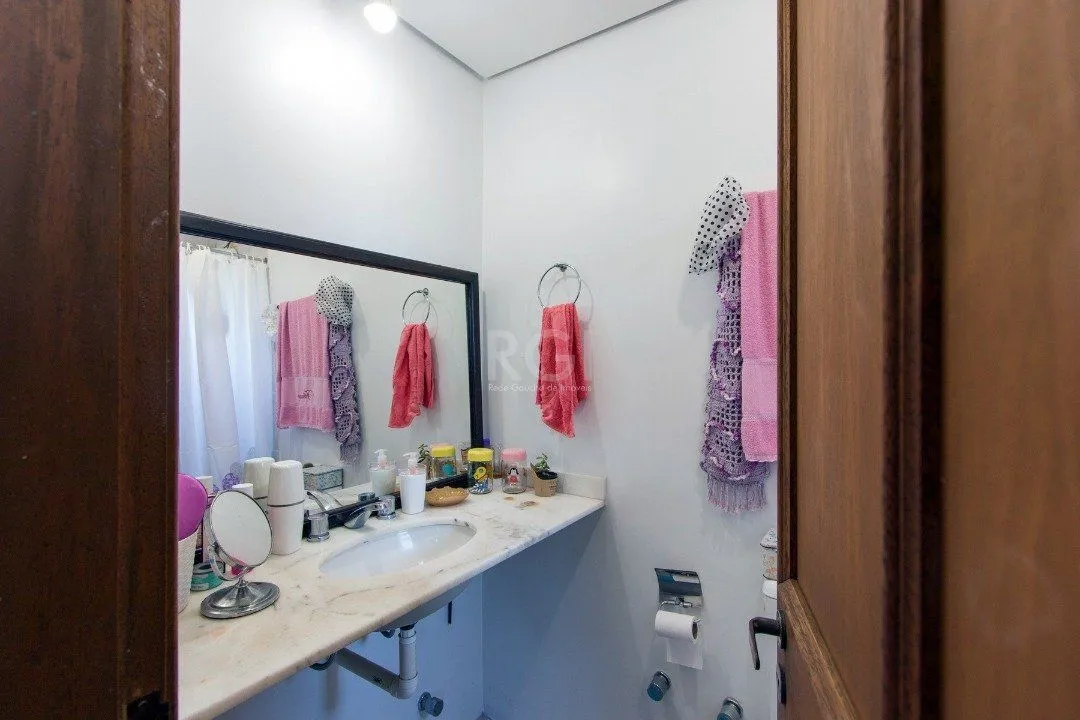 Imagem Casa Condominio para Venda - 195m², 2 dormitórios, sendo 1 suites, 2 vagas - Tristeza