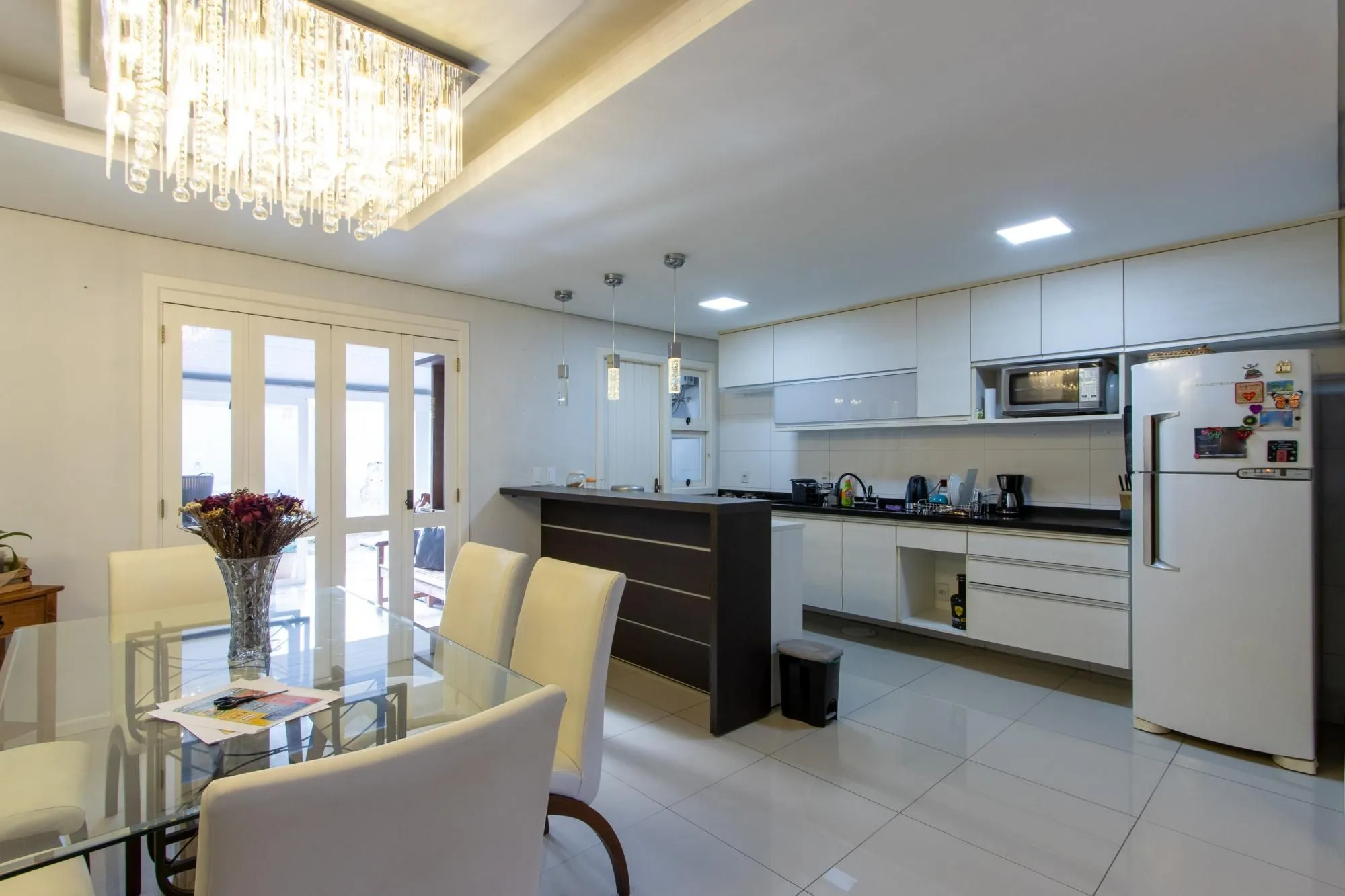 Imagem Casa sobrado, 3 quartos, 1 suite, 3 banheiros, 3 vagas em Ipanema