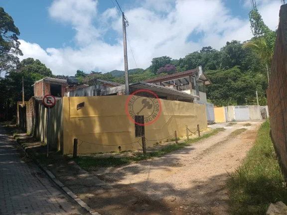 Imagem Exelente Casa com 3 QUARTOS Piscina COM DUCHA, AREA GOURMET 500MT DE TERRENO na Beira Rio juntoa natureza