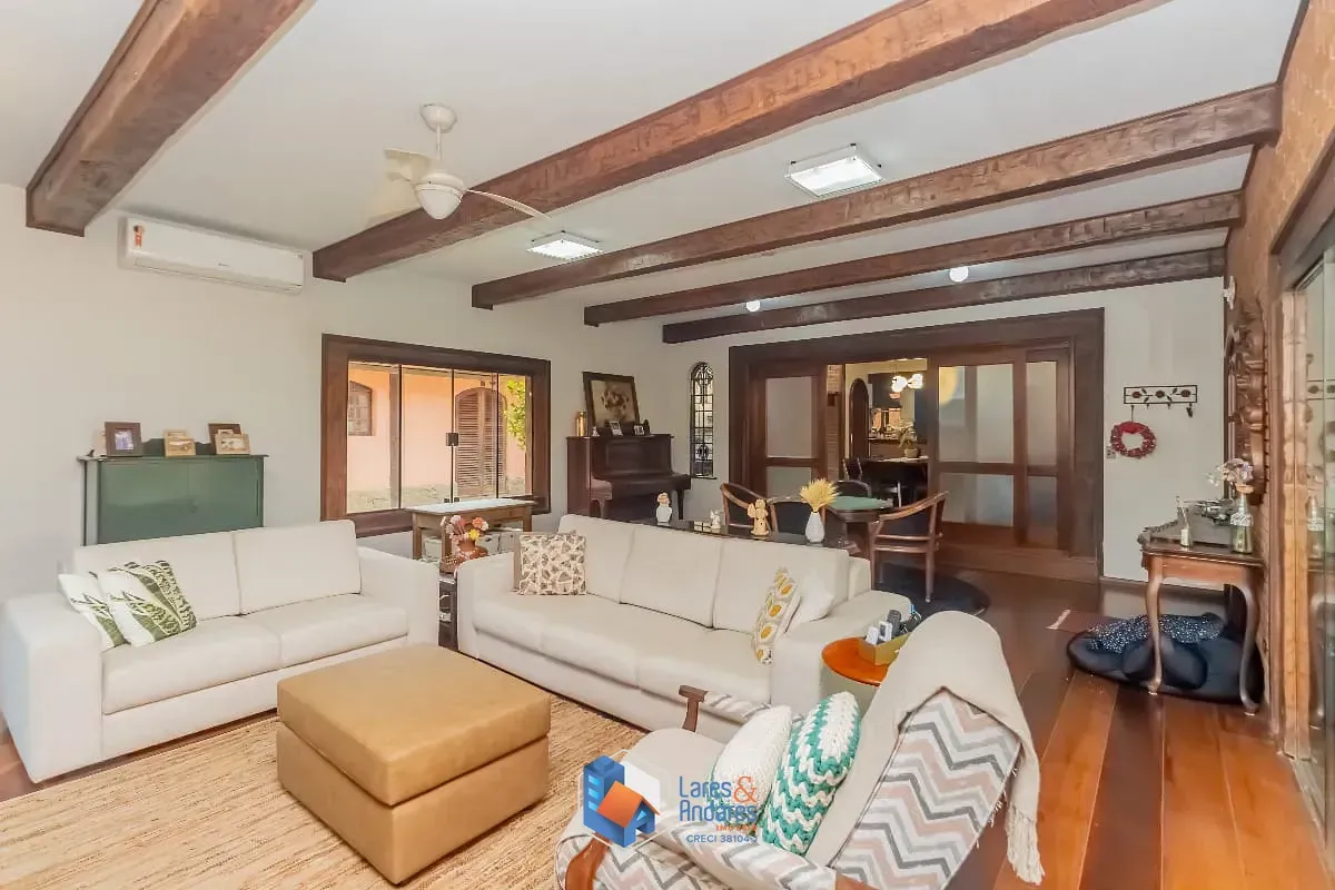 Imagem Casa no condomínio Clube Castelo para venda com 3 quartos, sendo 2 suítes, 306m²