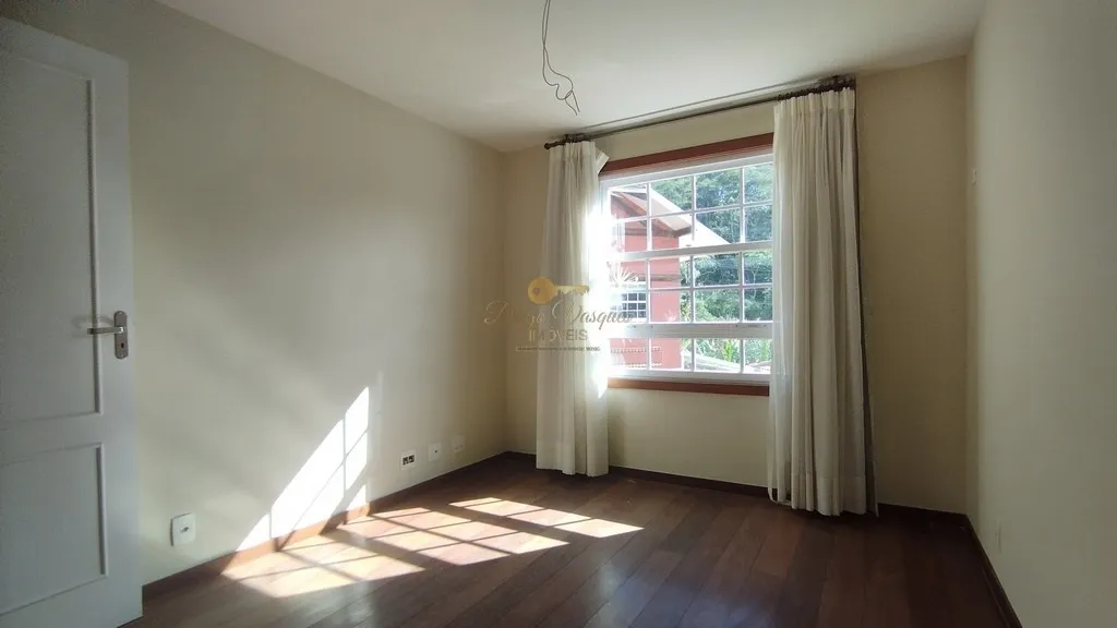 Imagem Casa em Condomínio para Venda em Teresópolis / RJ no bairro Iucas