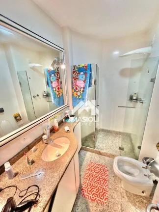 Imagem Apartamento com 3 dormitórios à venda, 200 m² por R$ 2.100.000,00 - Praia da Costa - Vila Velha/ES