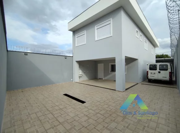 Imagem Sobrado à venda com 4 quartos e 8 vagas em Vila Marte/SP!