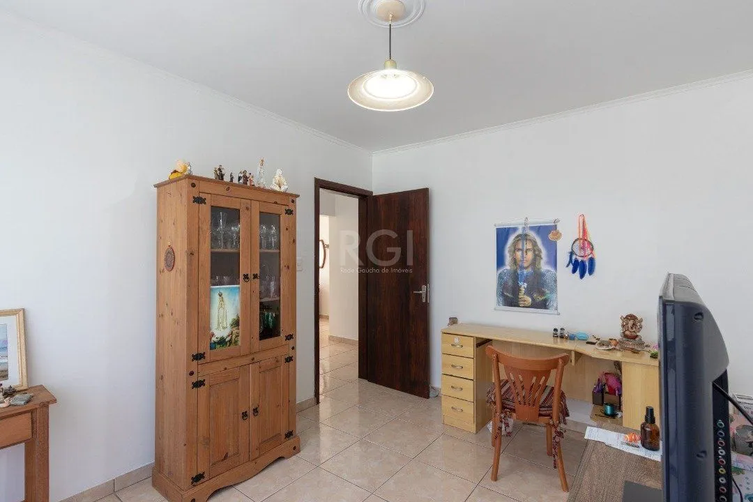 Imagem Casa para Venda - 182m², 4 dormitórios, sendo 1 suites, 4 vagas - Jardim Isabel