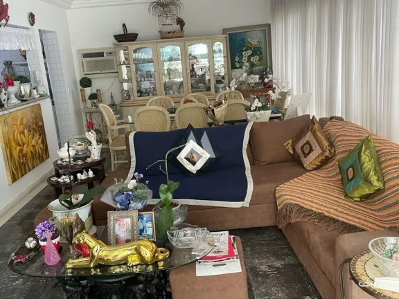 Imagem Cobertura, 400m², Ponta da Praia, 3 dormitóros, sendo 3 suítes, 3 vagas, Reformada,