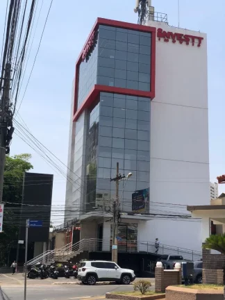 Imagem Casa com ponto comercial à venda no Setor Marista - Goiânia/GO