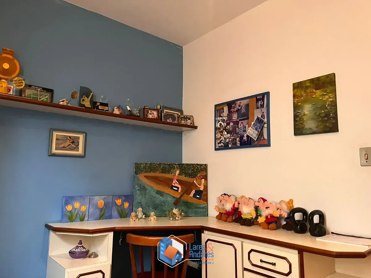 Imagem Sobrado para venda em Vila Clementino com 3 quartos, sendo 1 suíte, 178m²