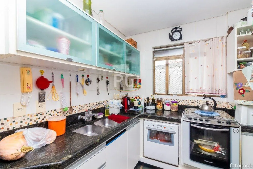 Imagem Cobertura para Venda - 248.34m², 3 dormitórios, sendo 1 suites, 3 vagas - Petrópolis