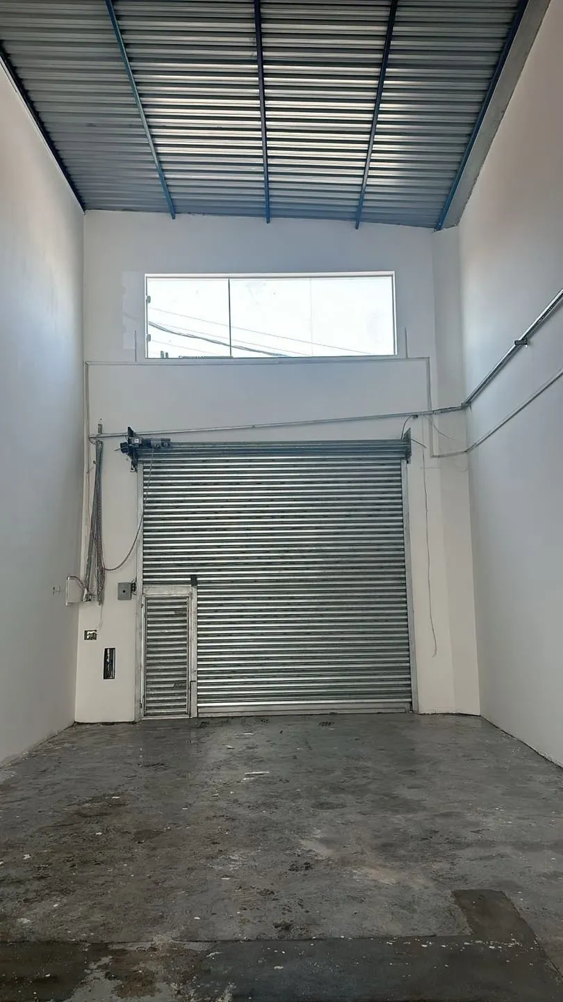 Imagem Comercial à venda 1 Quarto, 125M², Chácara Galega, Pindamonhangaba - SP