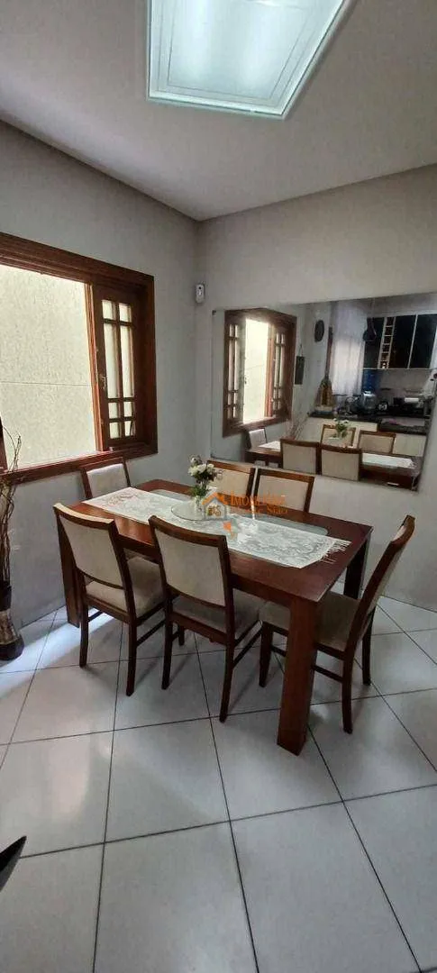 Imagem Sobrado com 3 dormitórios à venda, 132 m² por R$ 1.330.000,00 - Jardim Santa Mena - Guarulhos/SP