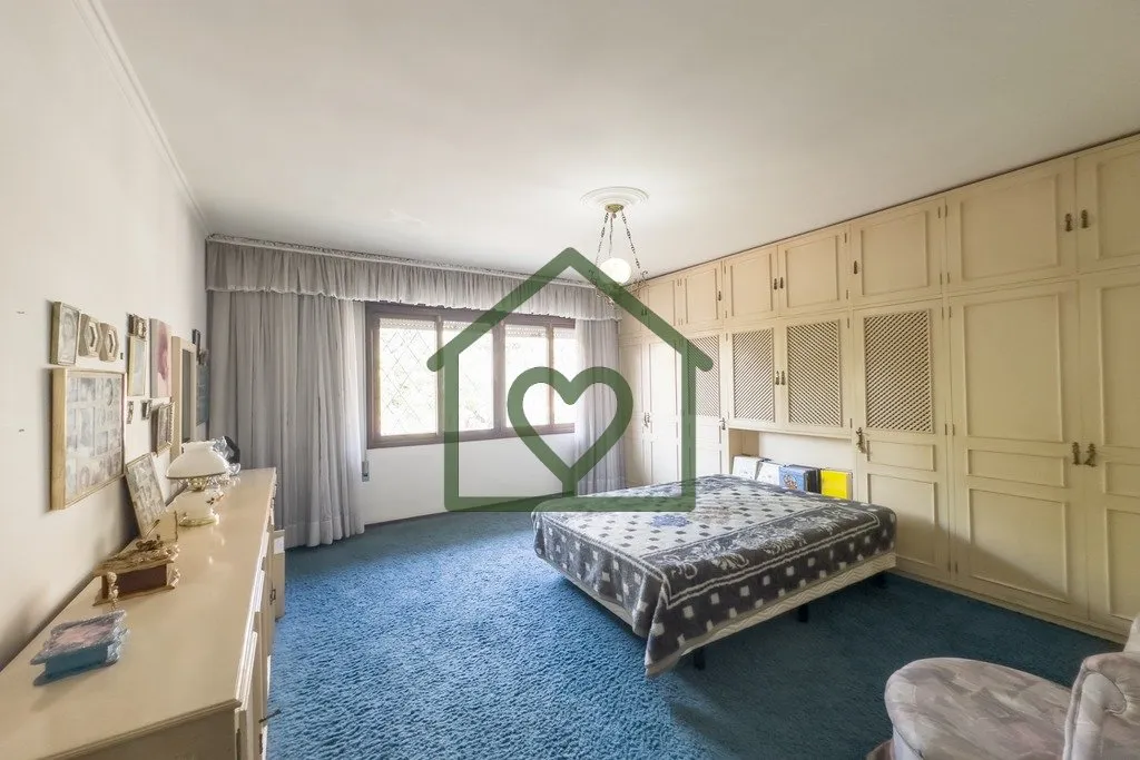 Imagem Belíssima casa, localizada no desejado bairro Bela Vista, com pátio com piscina e um anexo ao fund...