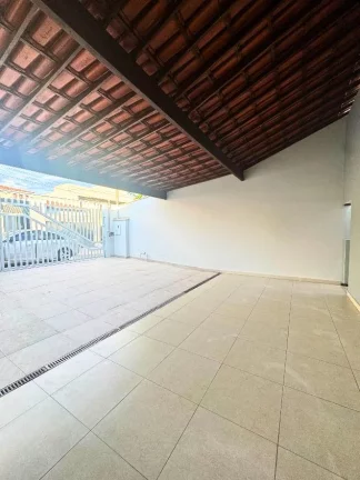 Imagem Casa de 3 quartos no bairro das Águas perto do HMC em Ipatinga MG.